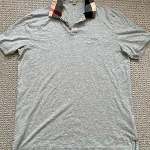 Men’s light weight Burberry polo in grey size XL